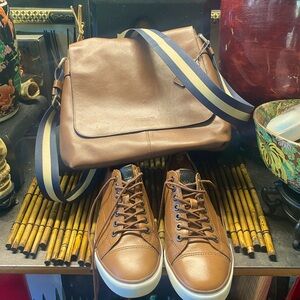 Coach Unisex messenger bag and casual leather sneaker